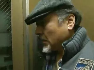 nagyi és porno megerőszakolás én_240p