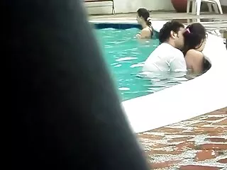 Tetőtől celeb szexvideók talpig