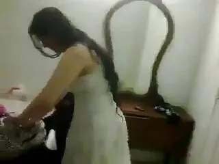 A Dong Bong pornó filmek online ingyen ütése