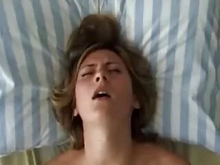 Egy pornó ingyen kakasra pattanva